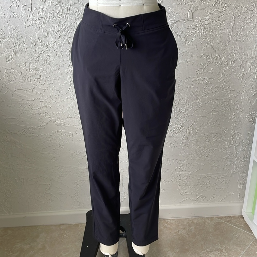 COPY - Athleta avenue pant NWOT